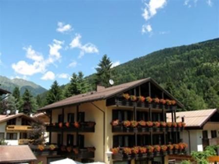 Hotel Binelli Pinzolo Zewnętrze zdjęcie